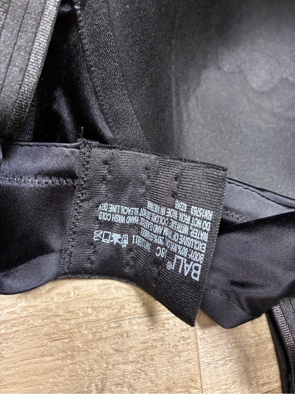 Bali Your Perfect T Shirt Bra 360 of Smooth - Picture 8 of 8